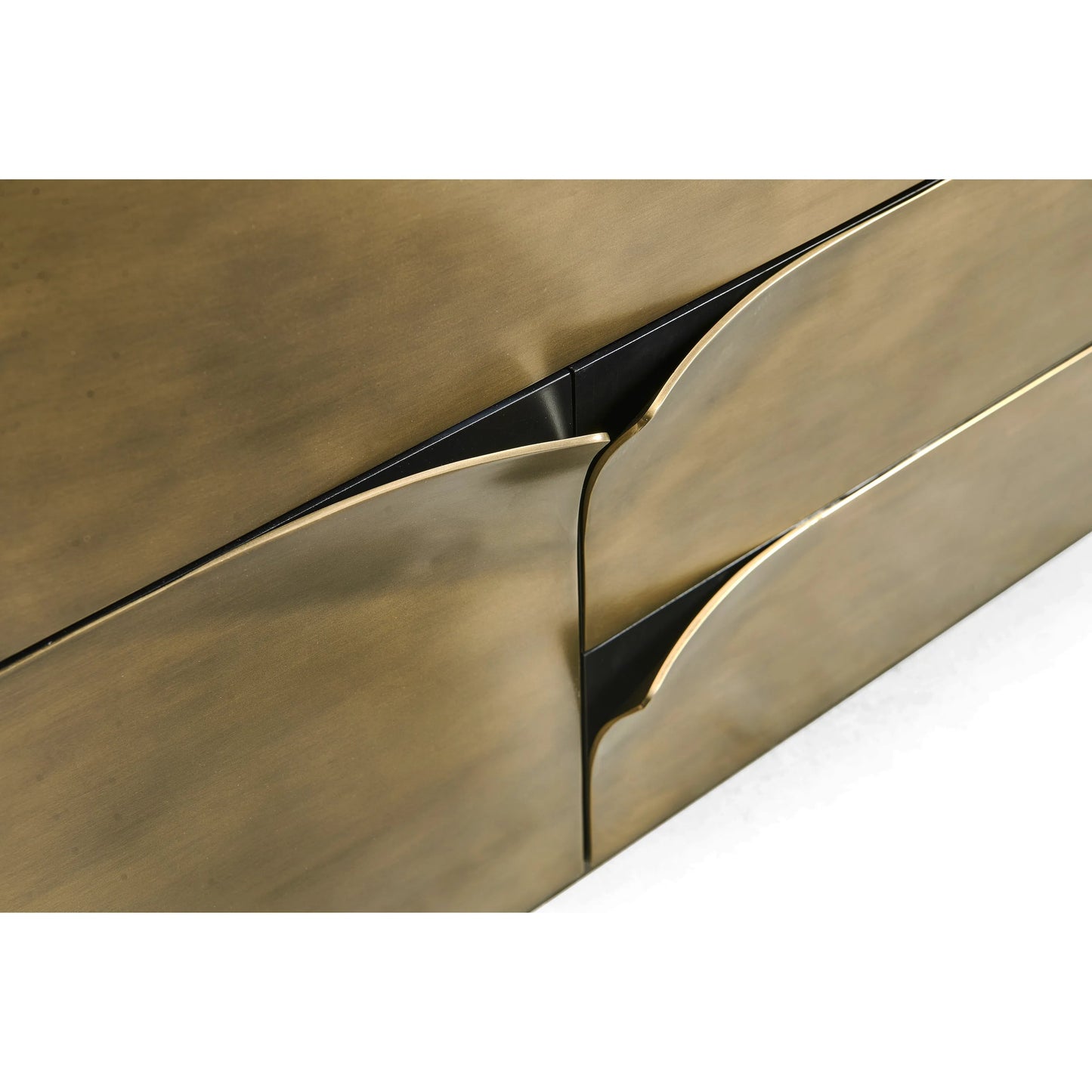 009 SI-2334497 | Closeup | Hammersmith Drawer Chest by Jonathan Charles in gold and satin brass. Made from beech solids, brass in a unique style.
