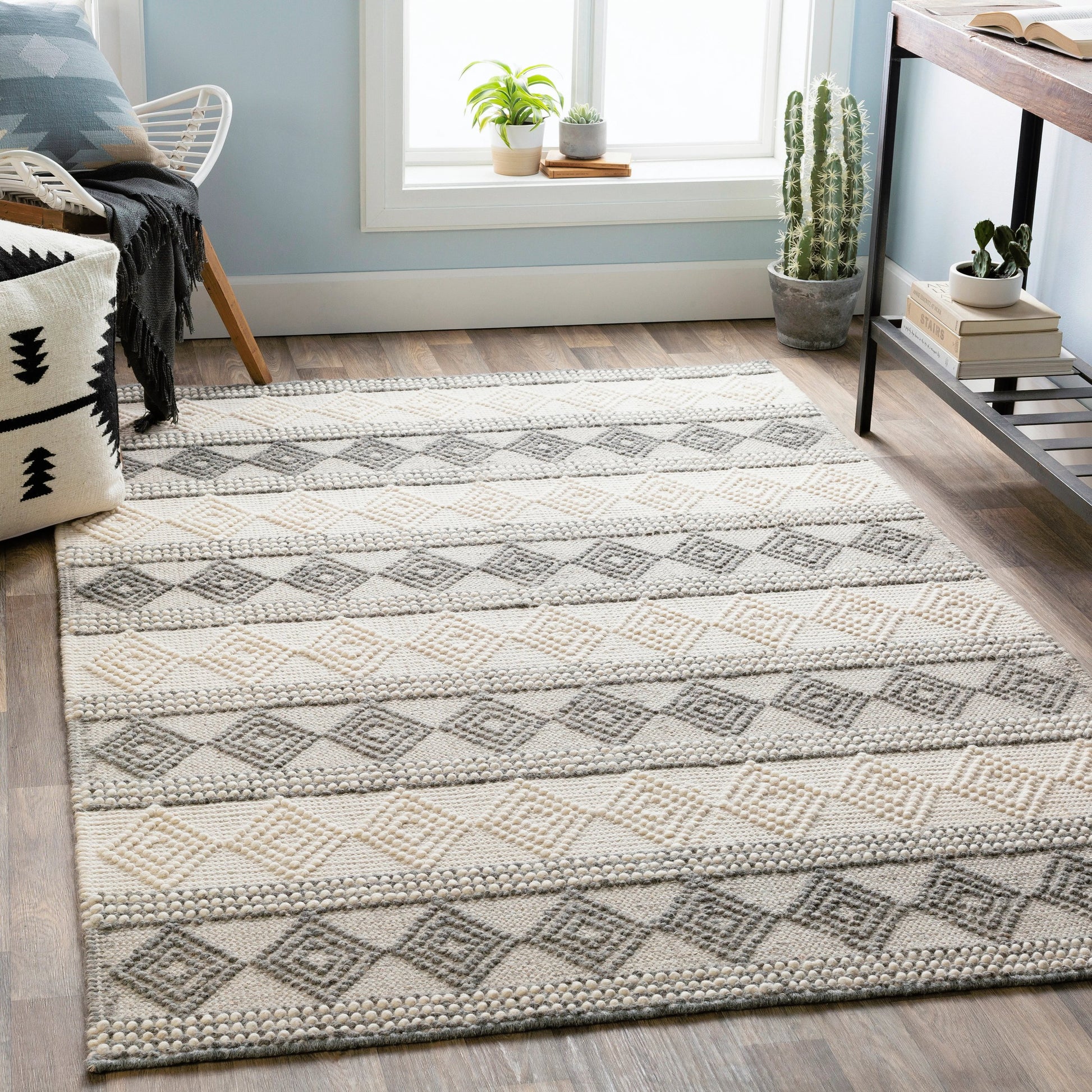 Hygge Rug - 23225 by Livabliss. Made from 100% wool in a unique style.