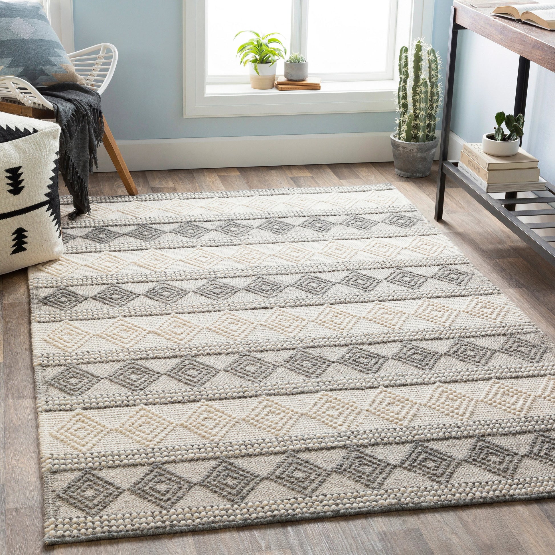 Hygge Rug - 23225 by Livabliss. Made from 100% wool in a unique style.