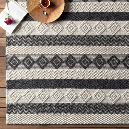 Hygge HYG-2301 Rug by Surya in black, white. Made from 100% wool in a unique style.