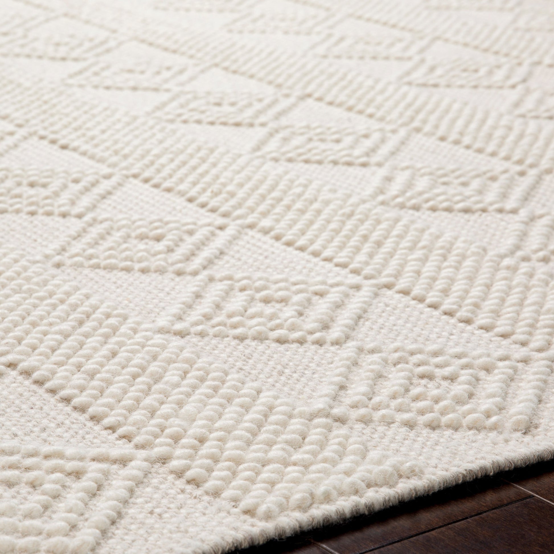 Hygge Rug - 23225 by Livabliss. Made from 100% wool in a unique style.