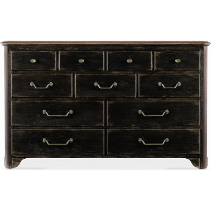 Americana 11-Drawer Dresser by Hooker Furniture. Made from oak veneers and cedar veneers with solid-wood edge top in a cottage & farmhouse style.