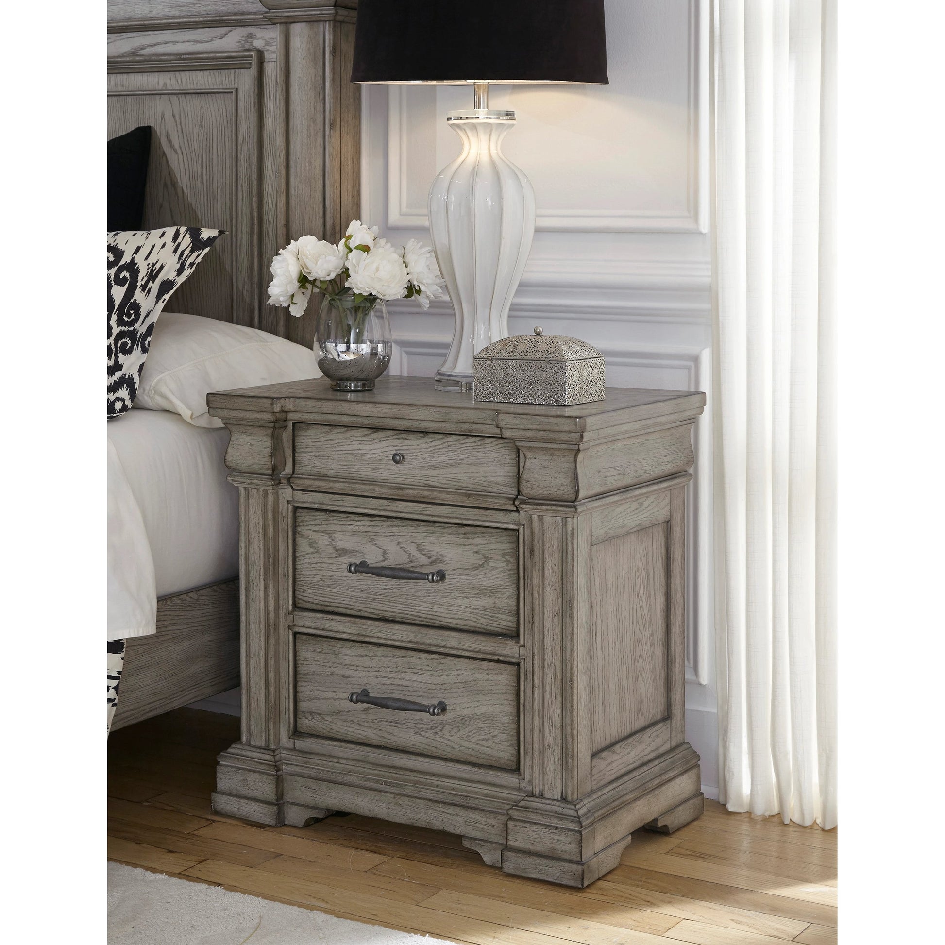 Madison Ridge Nightstand by Pulaski Furniture in bluff grey. Made from asian hardwood, oak veneers in a traditional style.