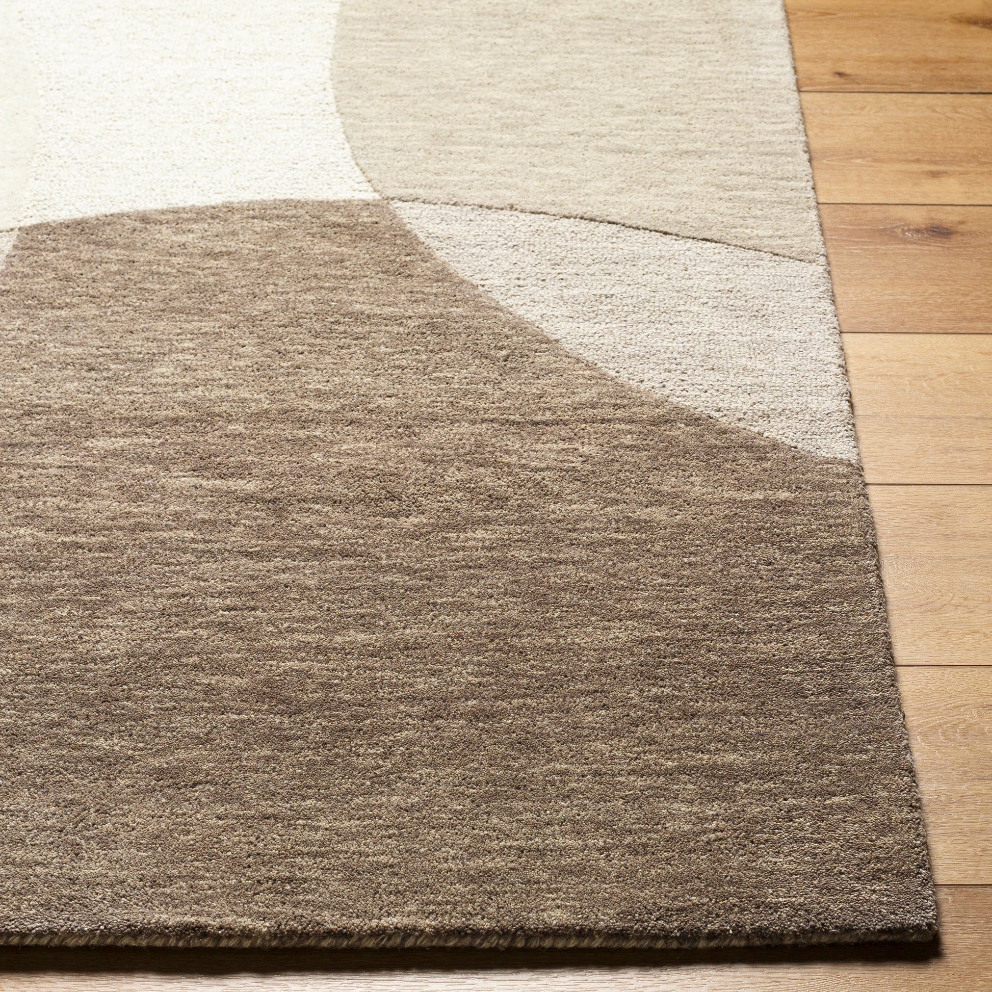 Isabel Rug - 17267 by Livabliss. Made from face: 100% wool in a unique style.