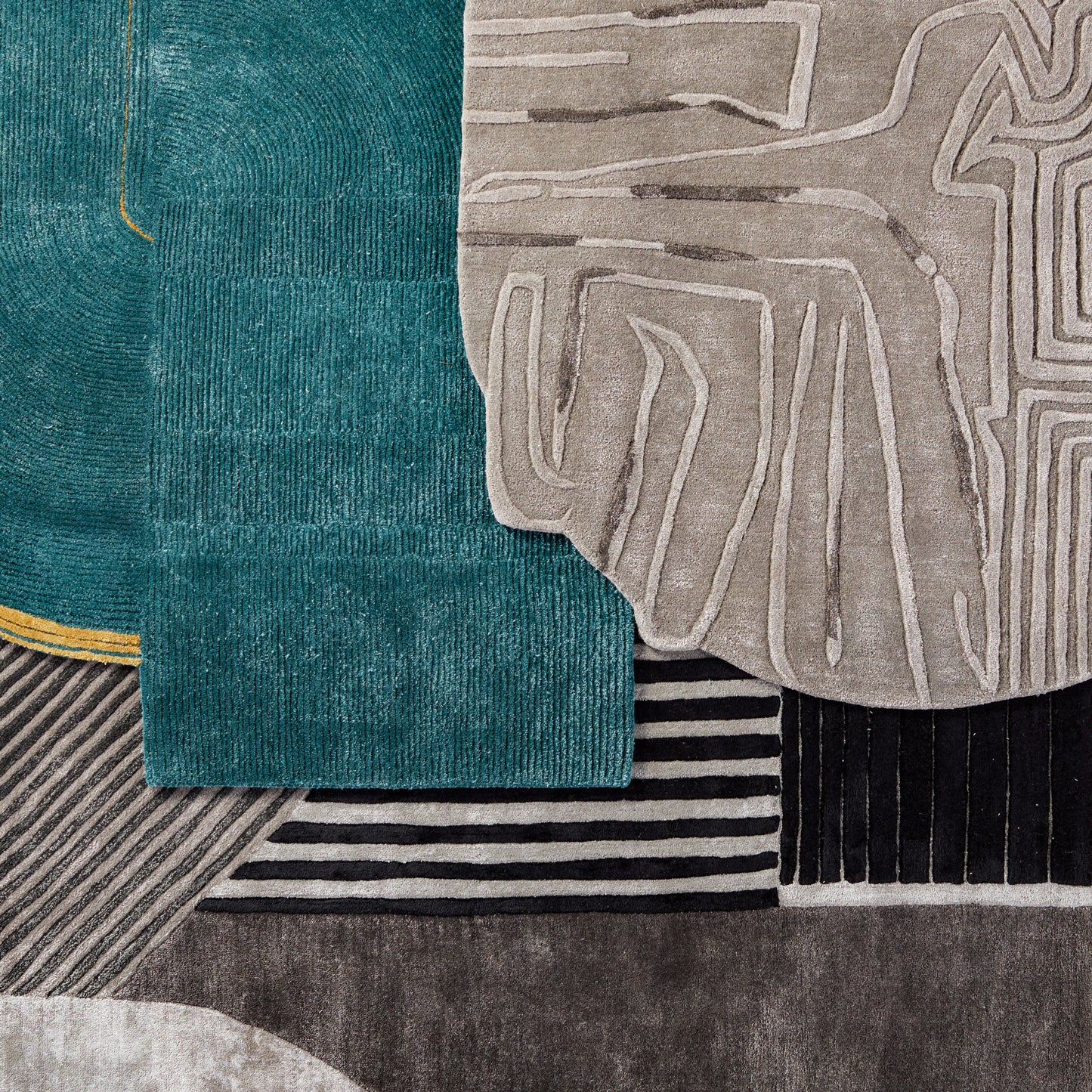 005 SI-1750581,SI-1750582,SI-1750583 | Closeup | Iconic ICO07 Rug by Jaipur Living in gray. Made from 65% viscose 35% wool in a unique style.