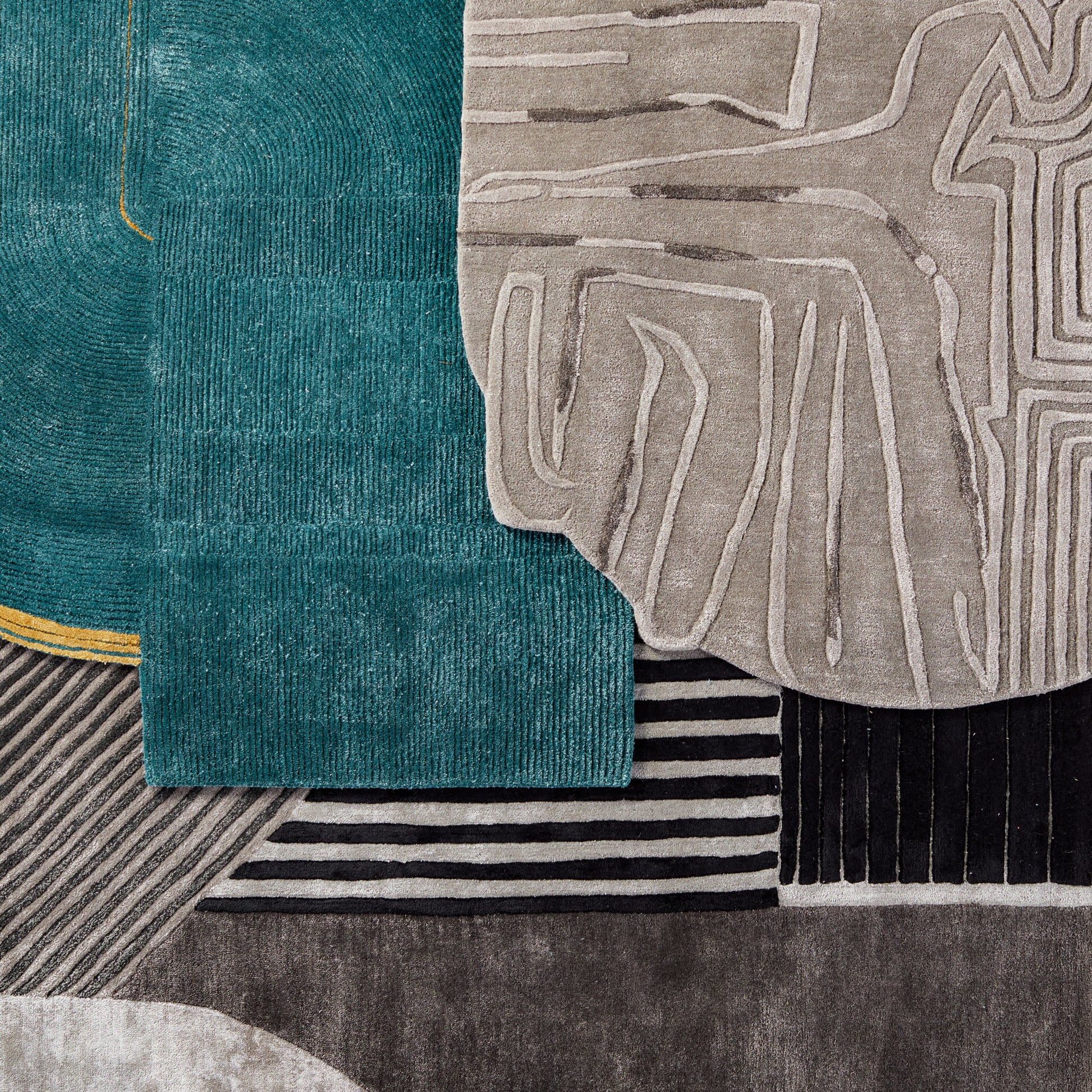 Iconic ICO07 Rug by Jaipur Living in gray. Made from 65% viscose 35% wool in a unique style.