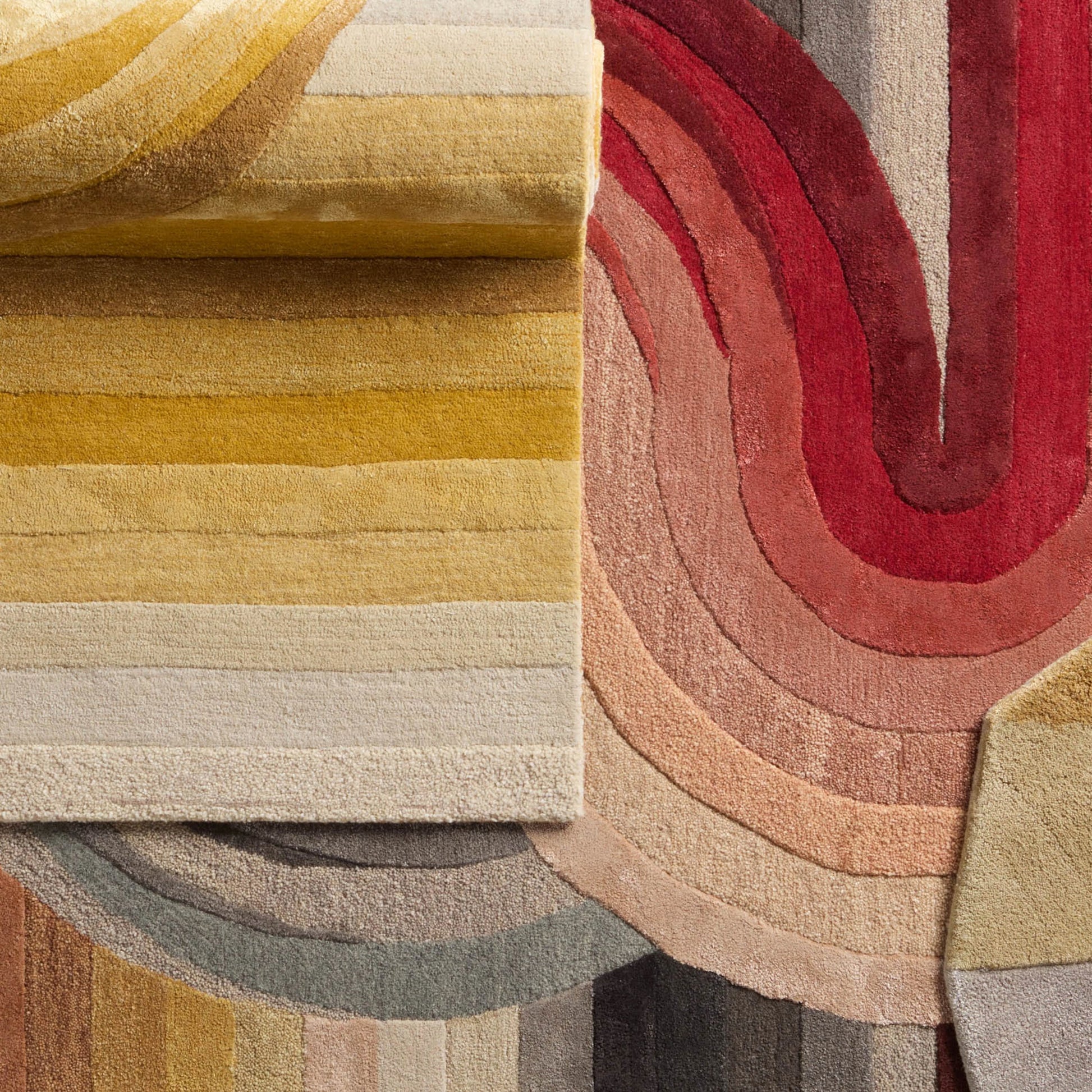 Iconic ICO14 Rug by Jaipur Living in tan, green. Made from 60% wool 40% viscose in a unique style.