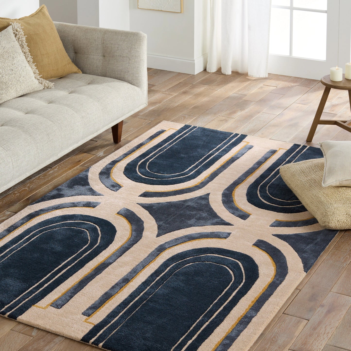 005 SI-2123567,SI-2123568,SI-2123569,SI-2123570 | Lifestyle | Iconic ICO16 Rug by Jaipur Living in navy, cream. Made from 60% viscose, 40% wool in a unique style.