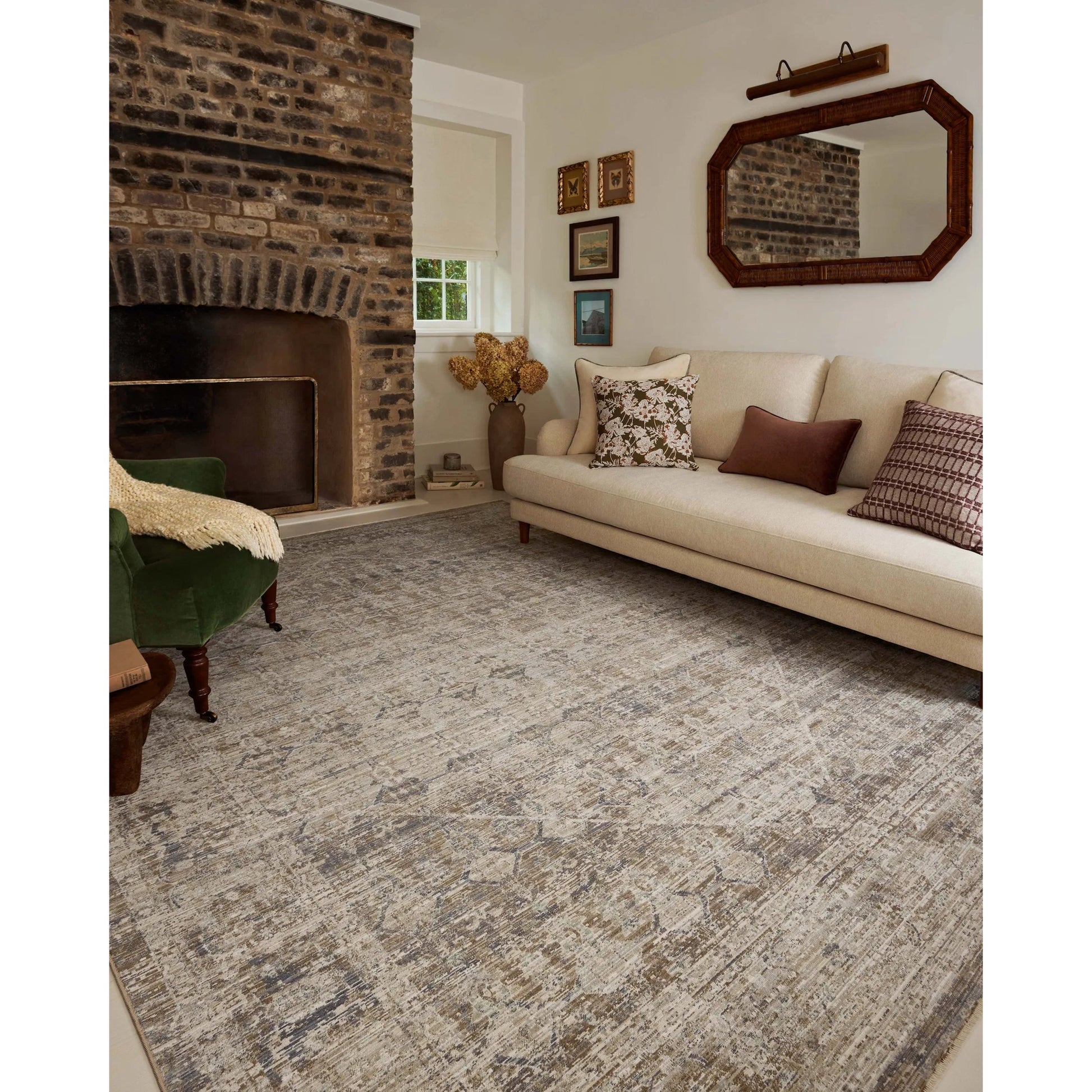 Ida IDA-06 Rug by Chris Loves Julia x Loloi in slate, natural. Made from 100% polyester in a unique style.