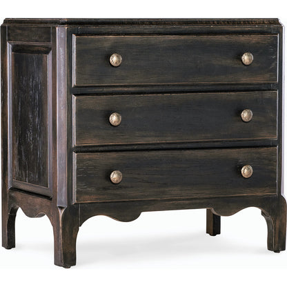Americana Scalloped Three-Drawer Nightstand by Hooker Furniture. Made from oak veneers with solid-wood edge top in a modern style.
