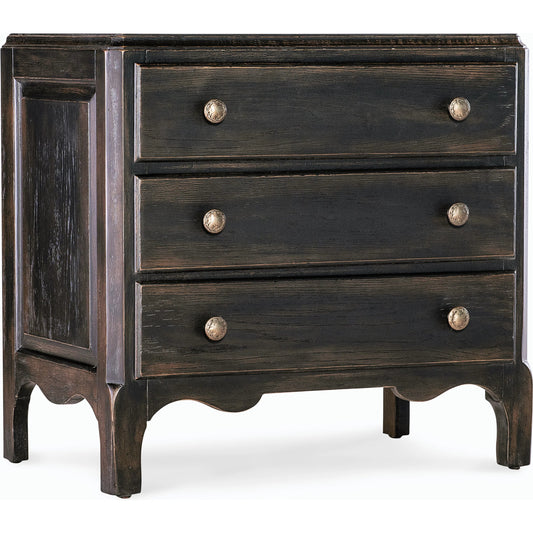 Americana Scalloped Three-Drawer Nightstand by Hooker Furniture. Made from oak veneers with solid-wood edge top in a modern style.