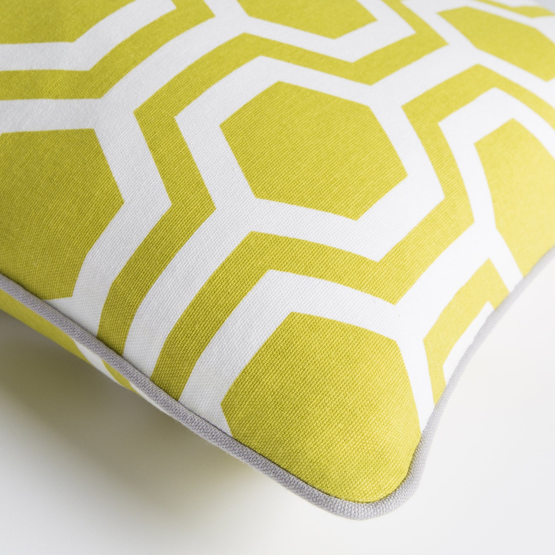 Inga Pillow - 10270 by Surya. Made from 100% cotton in a modern style.