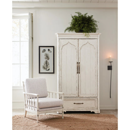Americana Wardrobe by Hooker Furniture in black and molasses finish. Made from oak veneers in a cottage & farmhouse style.