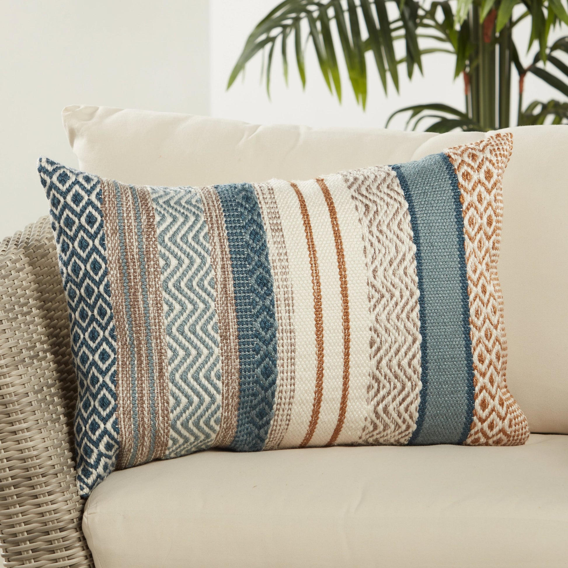 Isko ISK03 Indoor/Outdoor Pillow by Jaipur Living in blue, gold. Made from 100% polyester in a eclectic & global style.