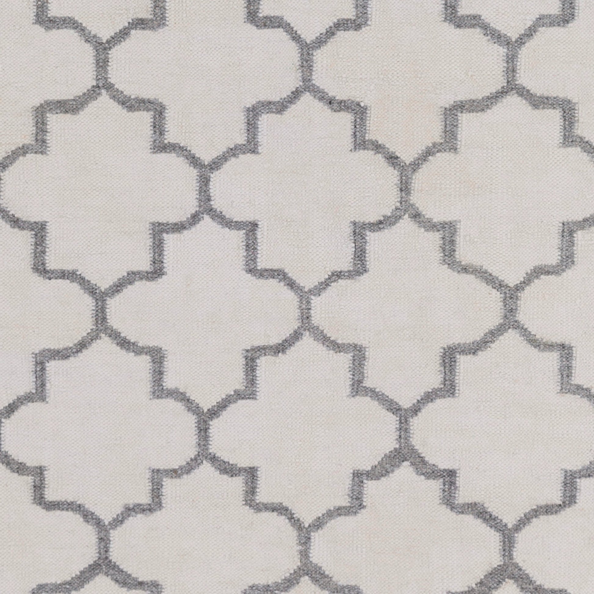 Isle ISL-3000 Rug by Surya. Made from 80% wool, 20% viscose in a unique style.