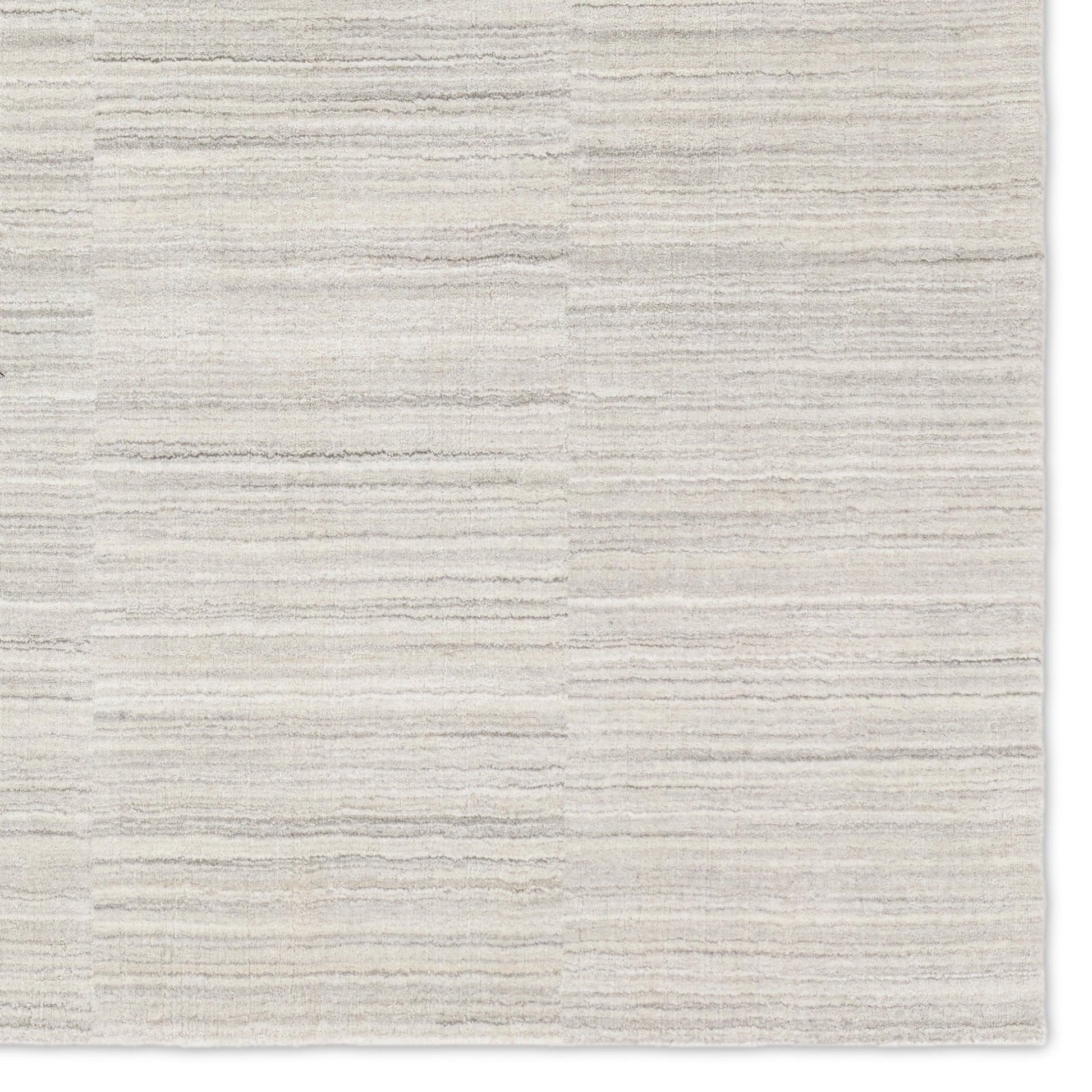 Ivar Irini Rug by Jaipur Living in light gray, white. Made from 100% polyester in a unique style.