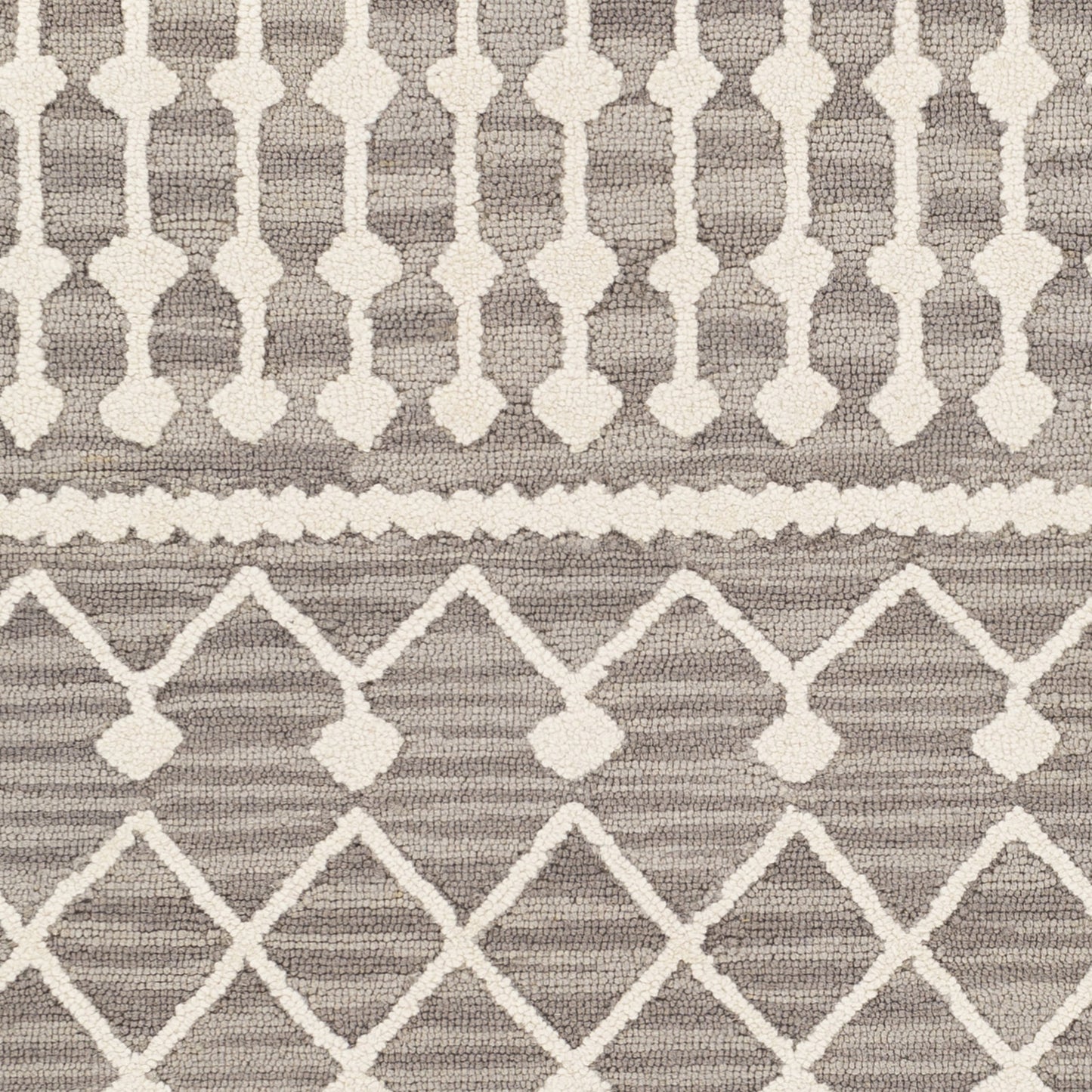 007 SR-827000,SR-827002 | Closeup | Izmir Rug - 24427 by Surya in charcoal, light gray, ivory. Made from 100% wool in a unique style.