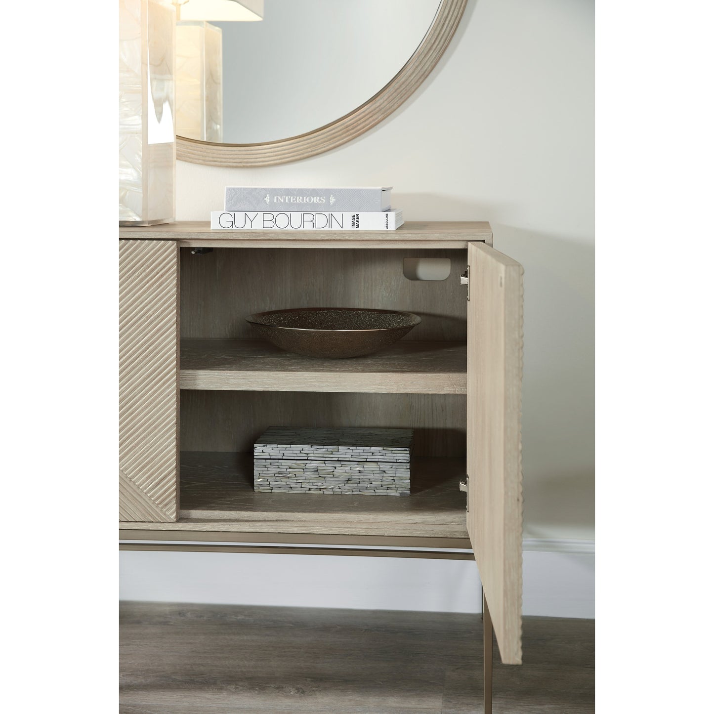 005 SI-1748532 | Lifestyle | Cascade Cabinet by Hooker Furniture in terrain. Made from oak veneers, metal in a modern style.
