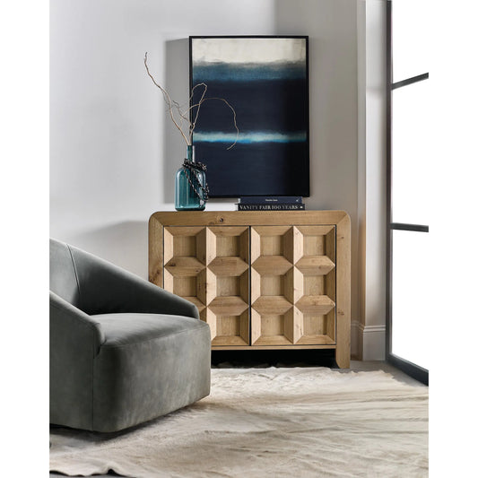 Commerce and Market Haven Accent Chest by Hooker Furniture in medium wood and natural oak. Made from oak solids, oak veneers in a unique style.