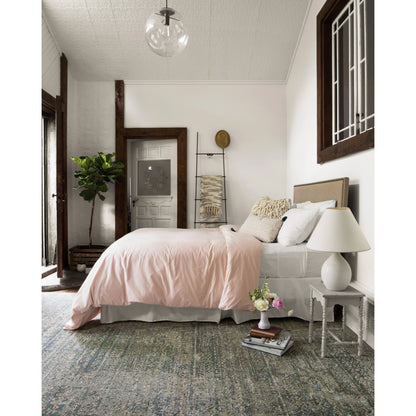 Javari JV-05 Rug by Loloi. Made from polyester, polypropylene in a transitional style.