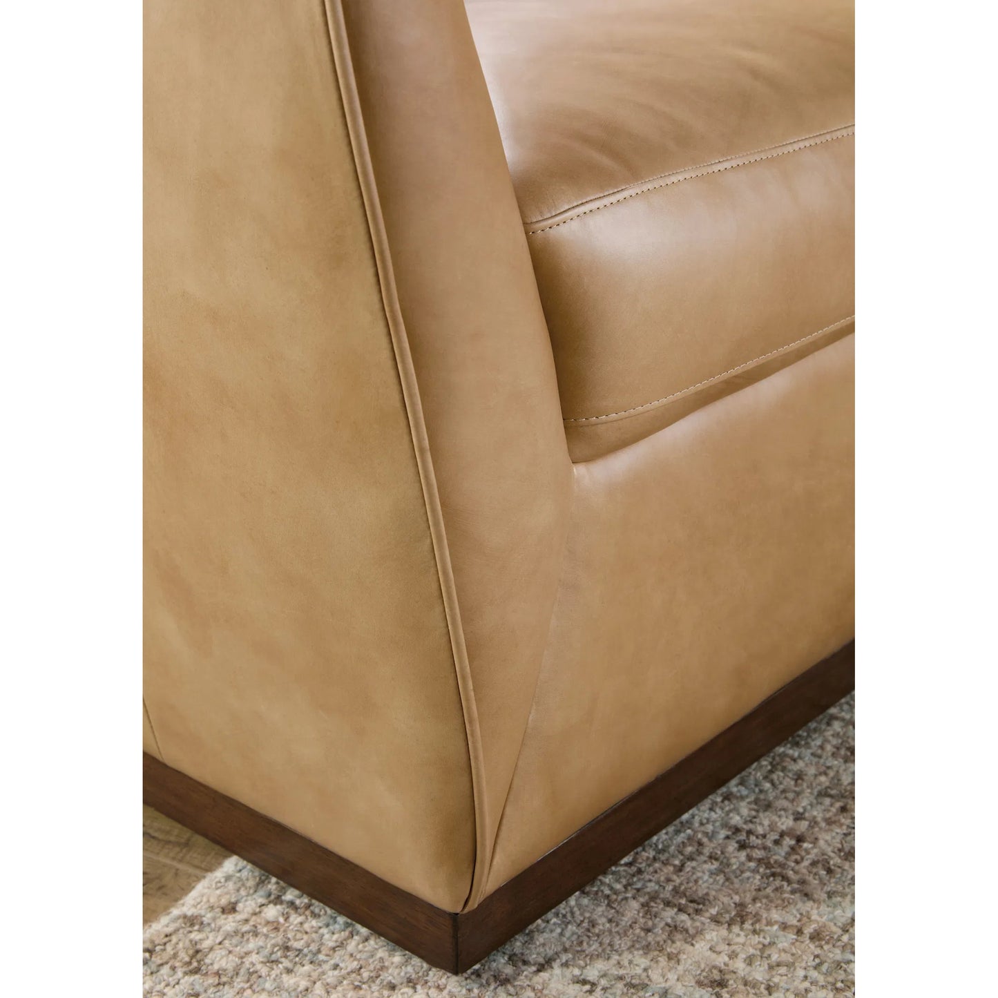 007 SI-2458631 | Closeup | Fairfax Stationary Sofa by Hooker Furniture in dark wood. Made from leather in a traditional style.