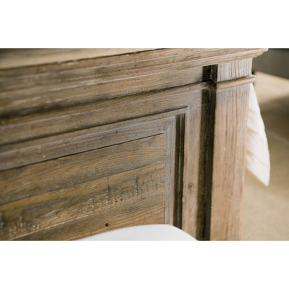 Laurier Bed by Hooker Furniture in soft brown. Made from white oak veneers in a cottage & farmhouse style.