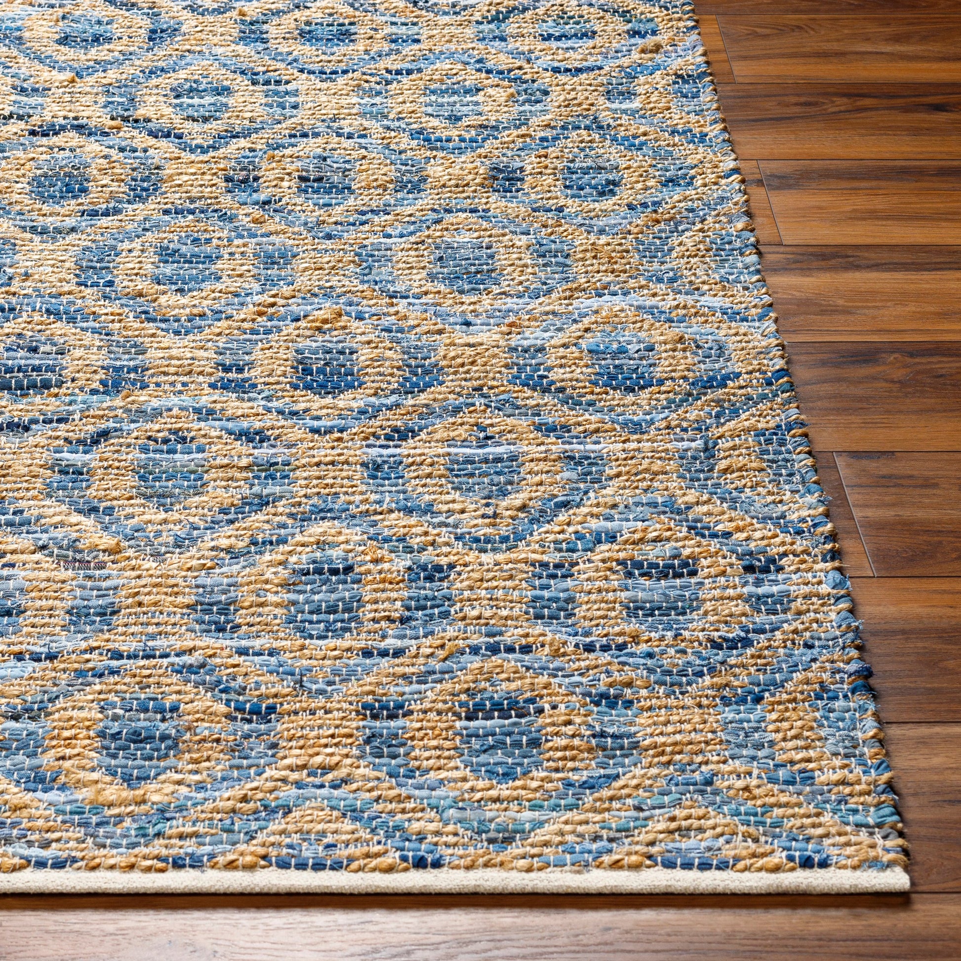 Jean Rug - 32472 by Livabliss. Made from main: 60% recycled fabric, main: 40% jute in a unique style.