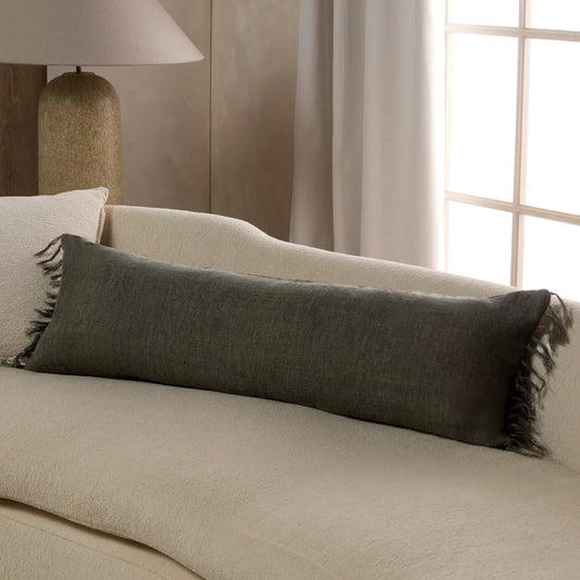 Jemina JEM01 Pillow by Jaipur Living. Made from 100% linen in a coastal style.