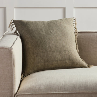 Jemina JEM01 Pillow by Jaipur Living. Made from 100% linen in a coastal style.