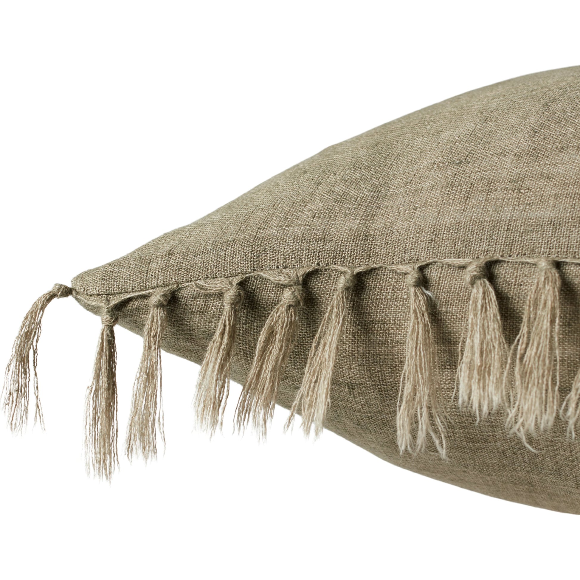 Jemina JEM01 Pillow by Jaipur Living. Made from 100% linen in a coastal style.