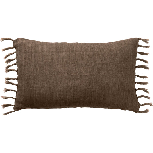 Jemina JEM01 Pillow by Jaipur Living. Made from 100% linen in a coastal style.