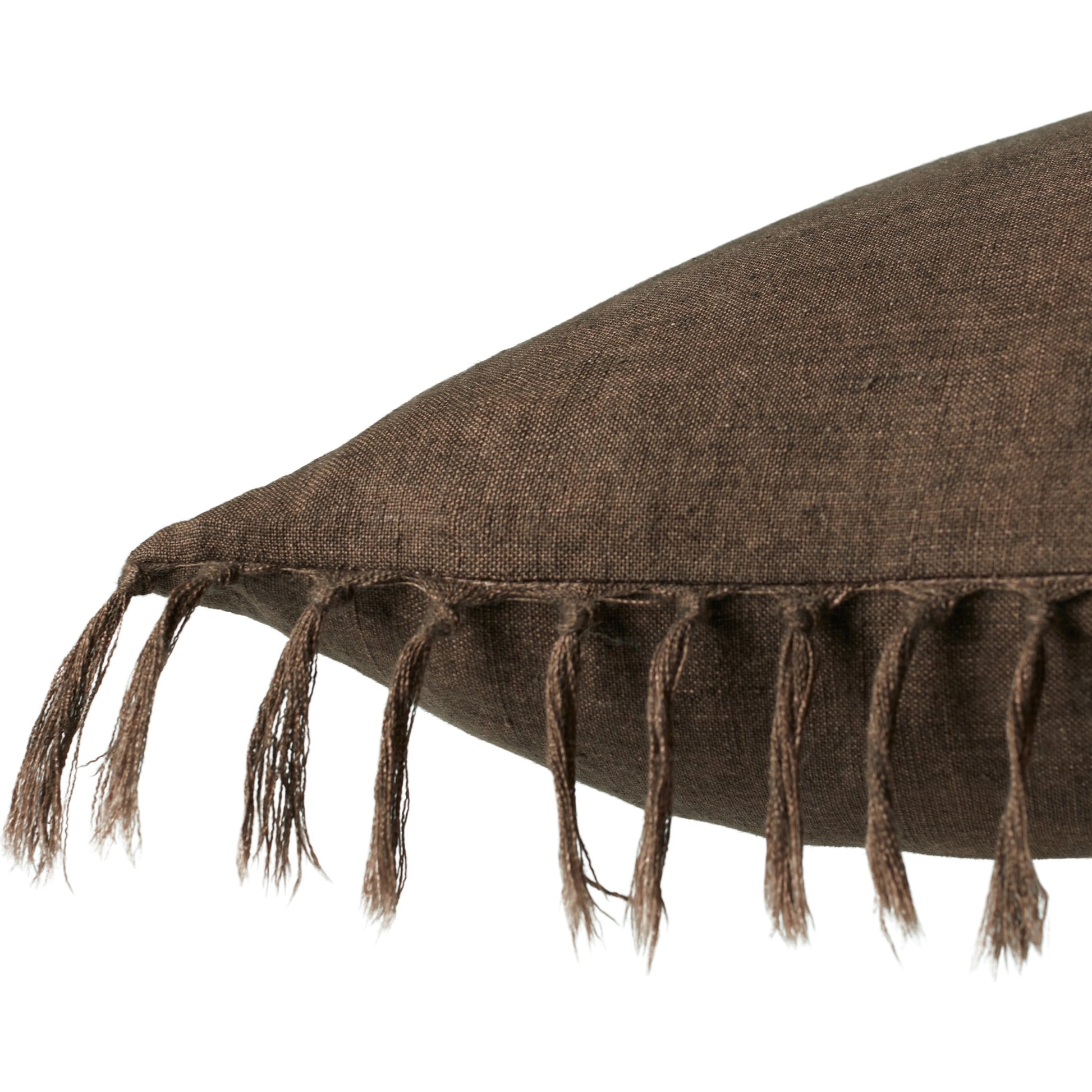 Jemina JEM01 Pillow by Jaipur Living. Made from 100% linen in a coastal style.