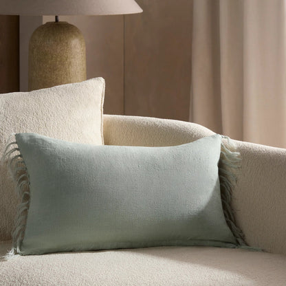 Jemina JEM01 Pillow by Jaipur Living. Made from 100% linen in a coastal style.