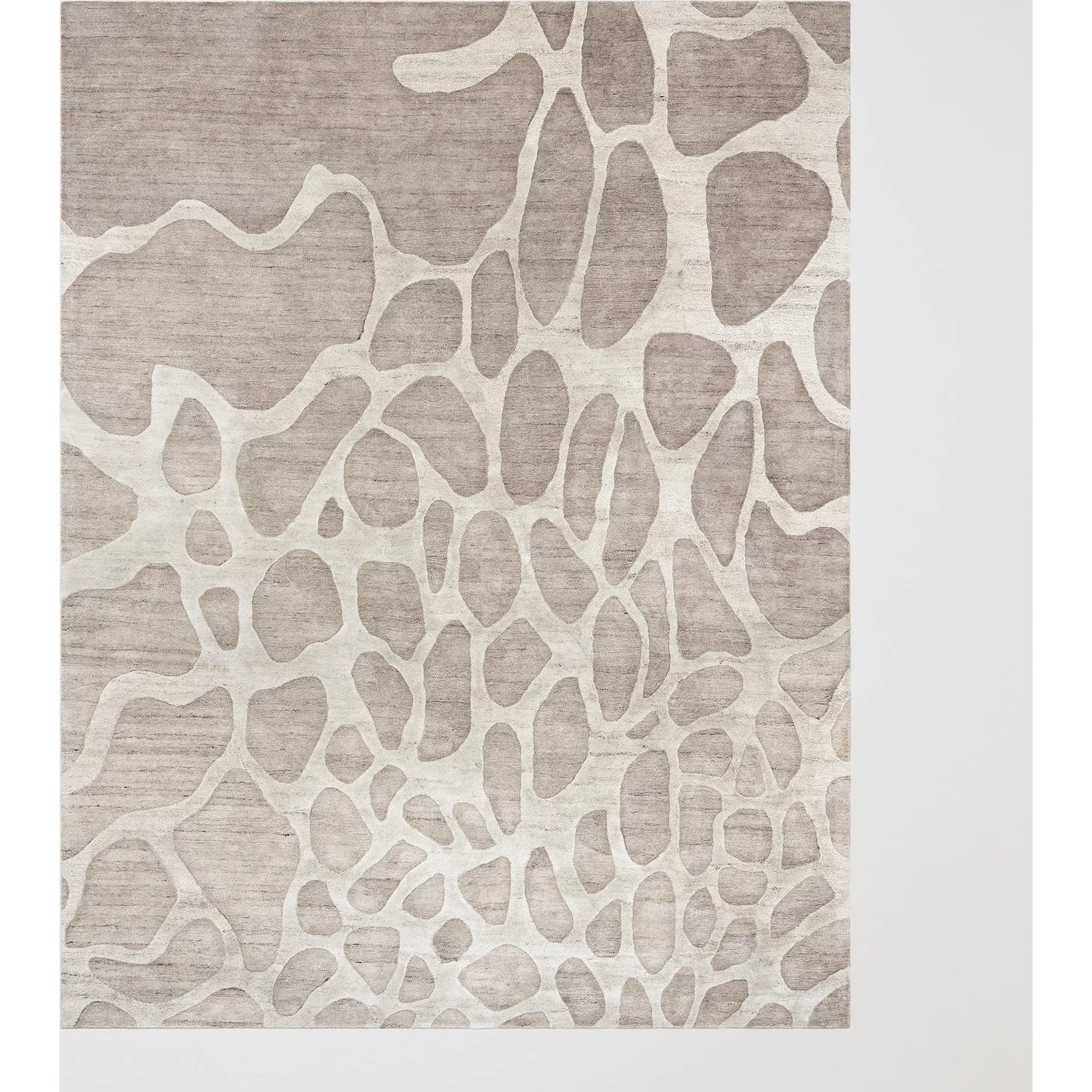 Resonance Rug by Global Views in natural. Made from 50% wool, 50% viscose, canvas backing in a unique style.