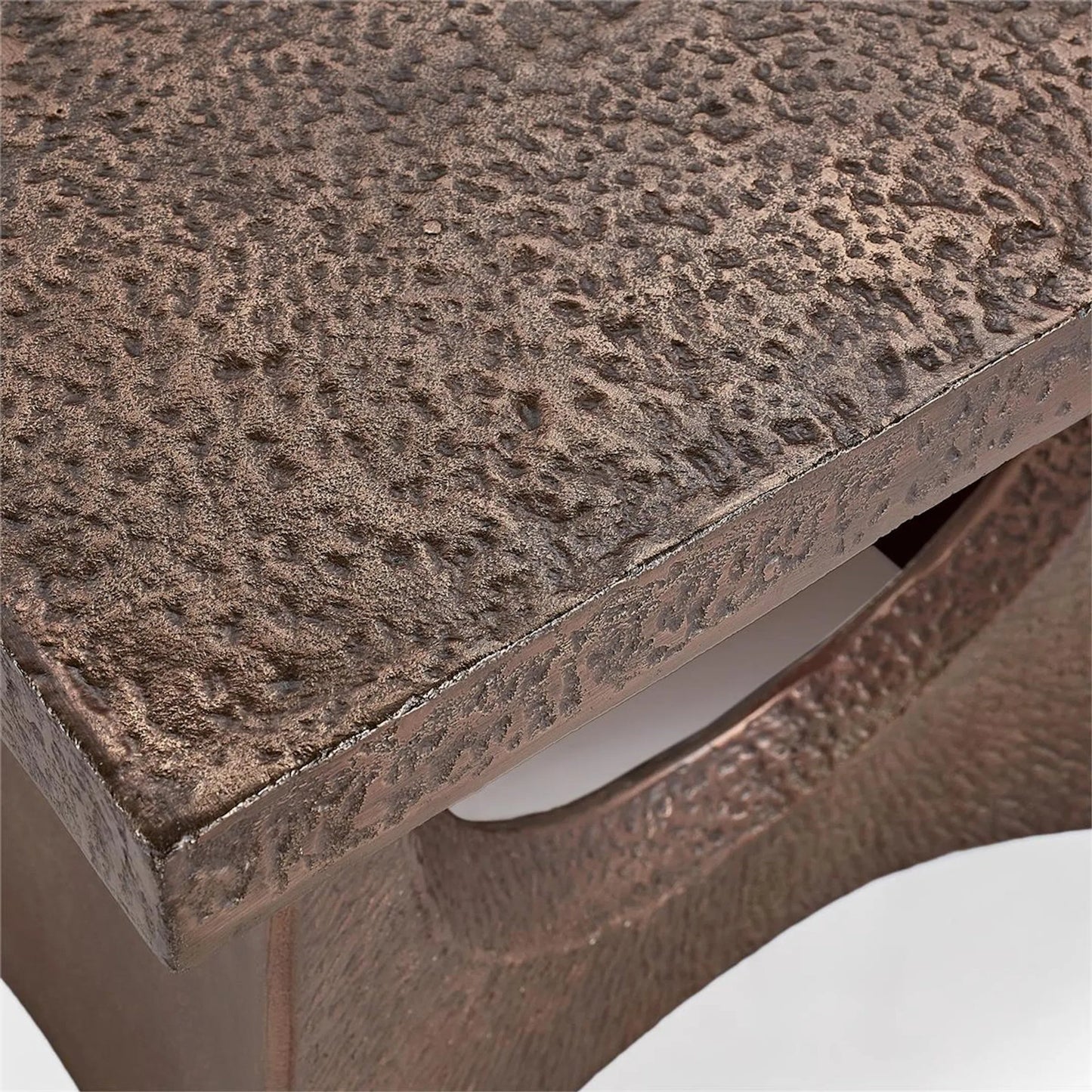 001 SI-2629669 | Unknown | Vallis Side Table by John-Richard. Made from unique in a unique style.