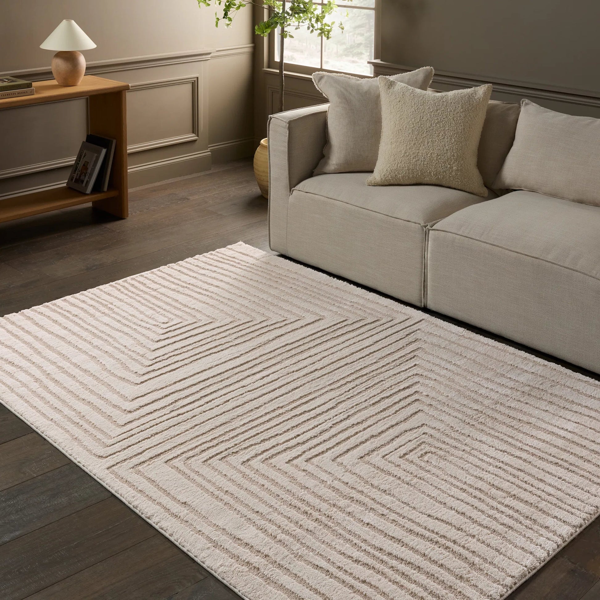 Jaida JID15 Rug by Jaipur Living in ivory, beige. Made from unique in a unique style.