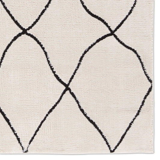 Jaida JID19 Rug by Jaipur Living in ivory, black. Made from 70% polypropylene 30% polyester in a unique style.