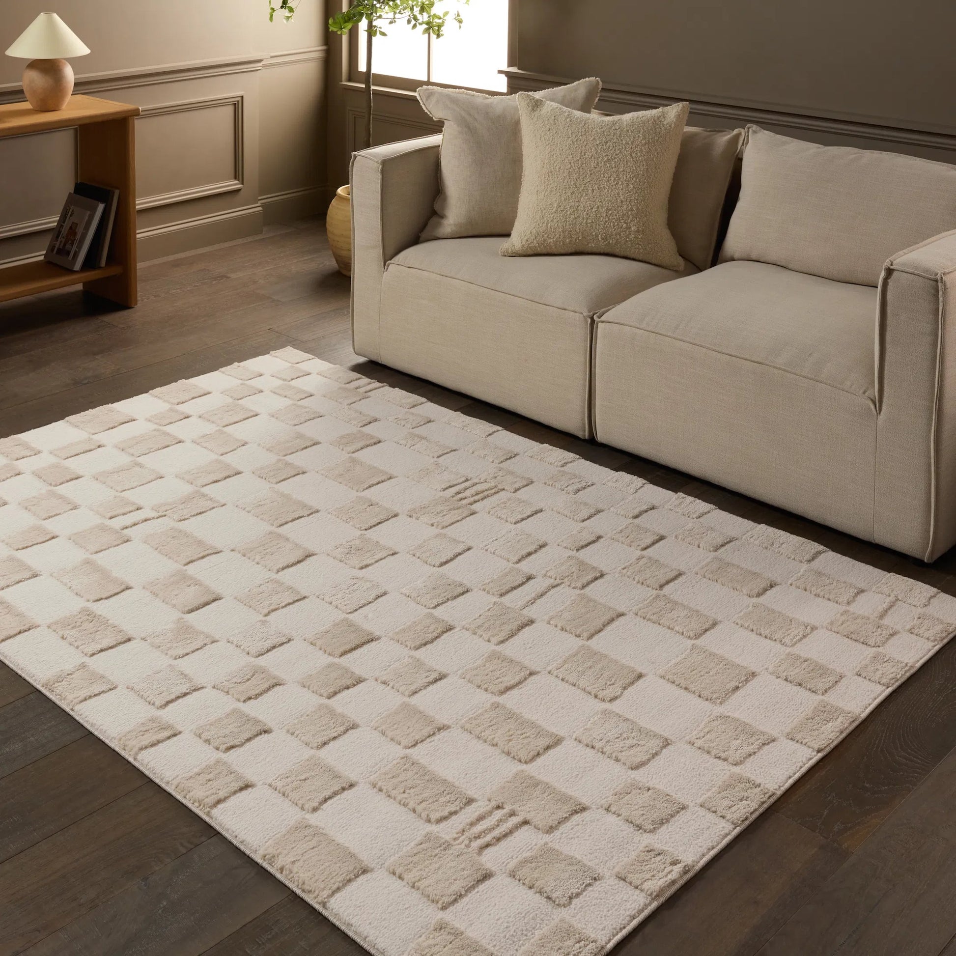 Jaida JID25 Rug by Jaipur Living in ivory, tan. Made from 70% polypropylene 30% polyester in a unique style.