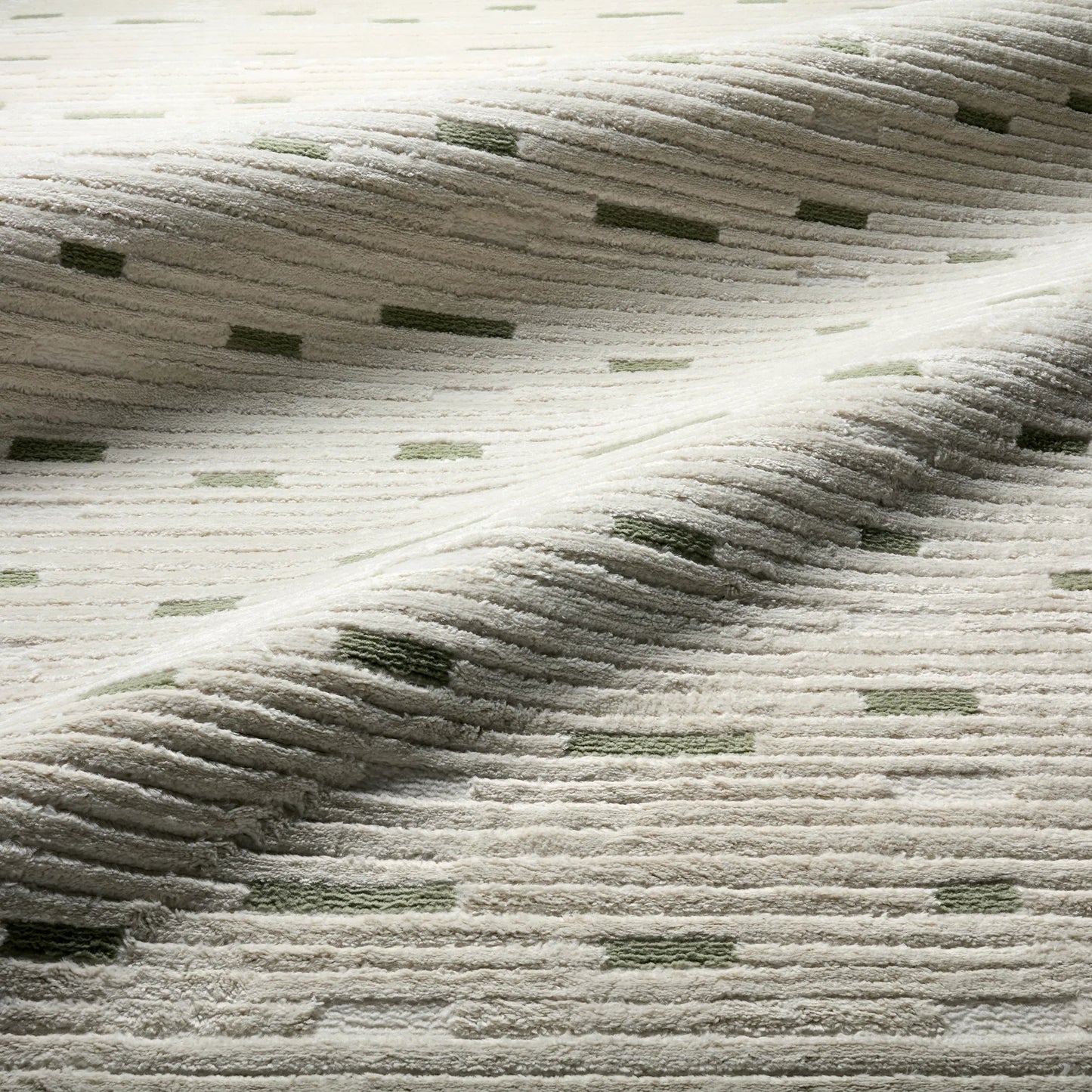 006 SI-2444738,SI-2444739,SI-2444740,SI-2444741,SI-2444742,SI-2444743,SI-2444744 | Closeup | Jaida JID29 Rug by Jaipur Living in ivory, green. Made from 70% polypropylene 30% polyester in a unique style.