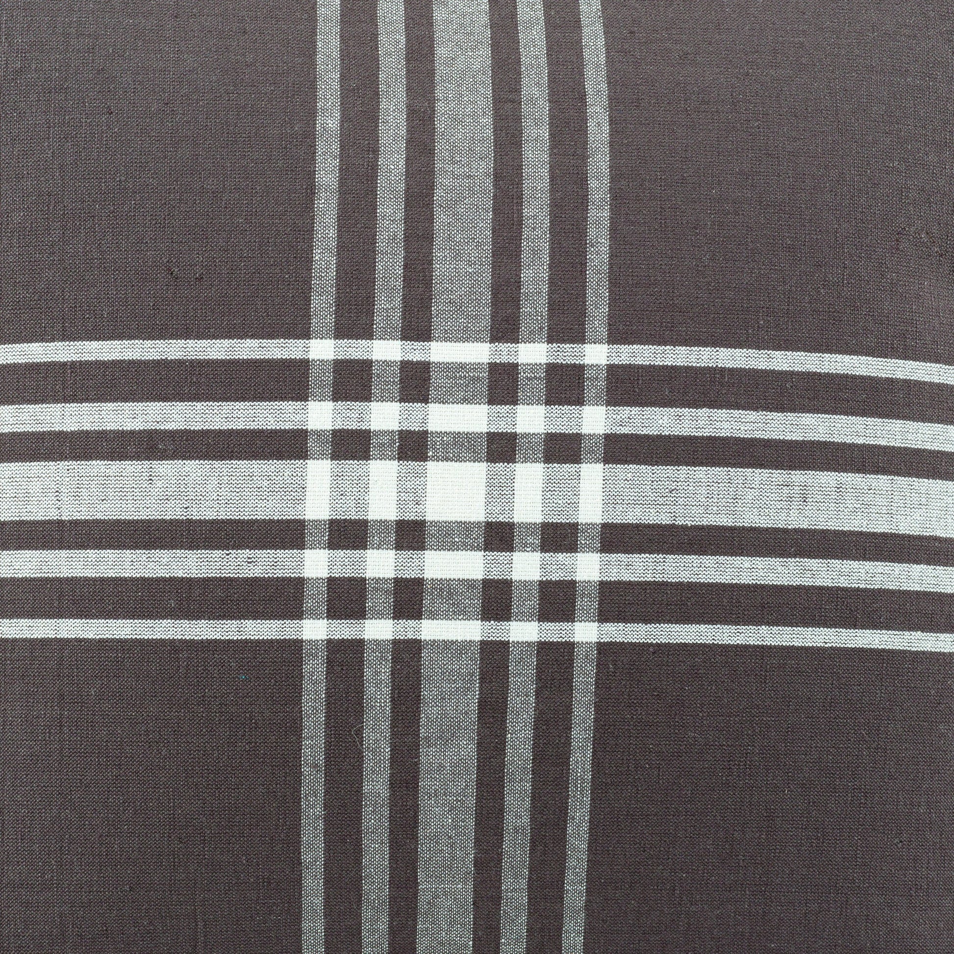 Jackson - 12635 by Surya. Made from 50% cotton, 40% linen, 10% faux leather, 100% polybeads, 55% cotton, 45% linen in a traditional style.