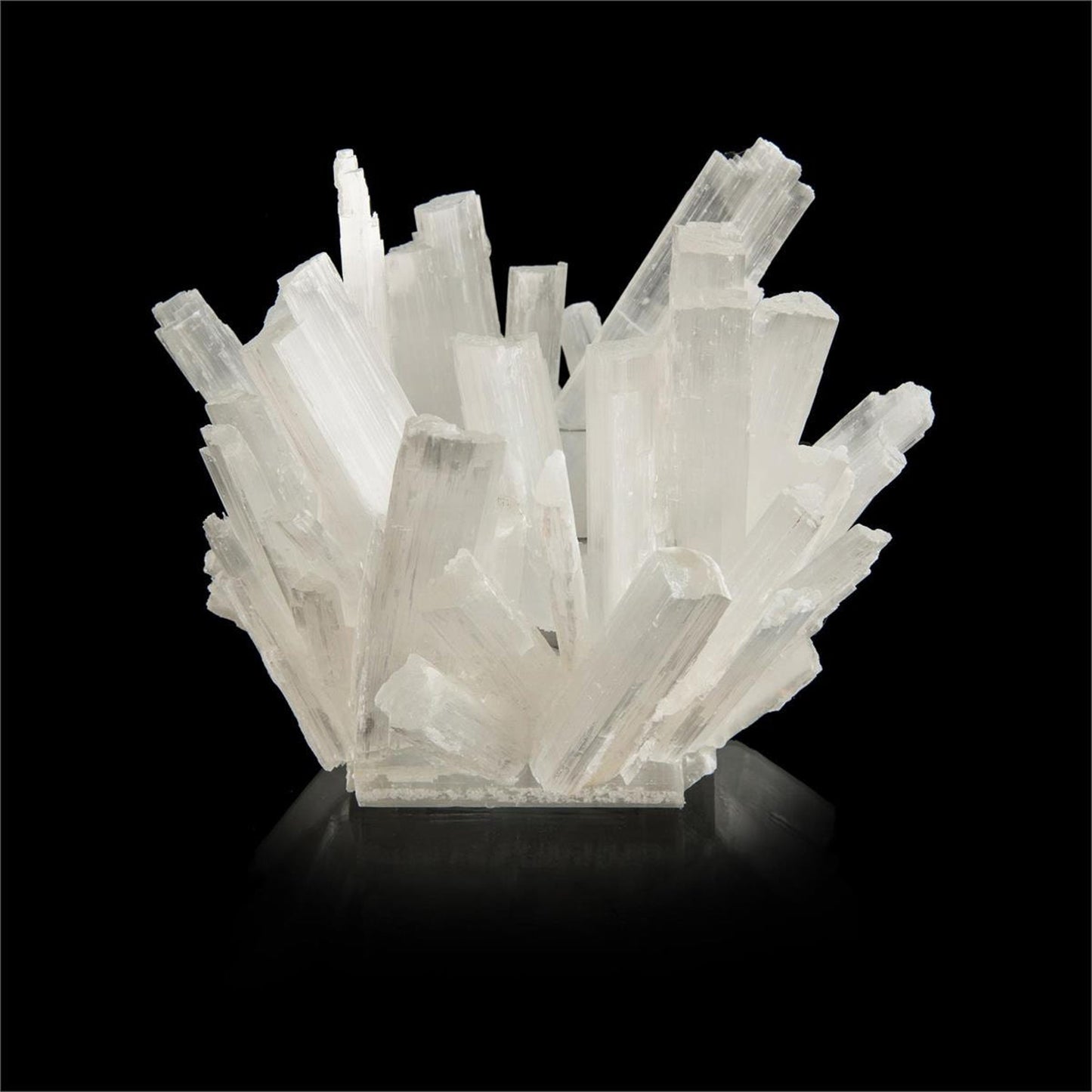 002 SR-864703 | Additional Silo | Maggie Selenite Bowl by John-Richard in clear. Made from crystal in a eclectic & global style.