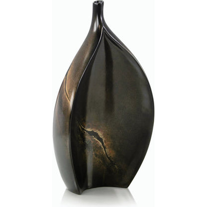 Lacero Vase by John-Richard. Made from unique in a modern style.