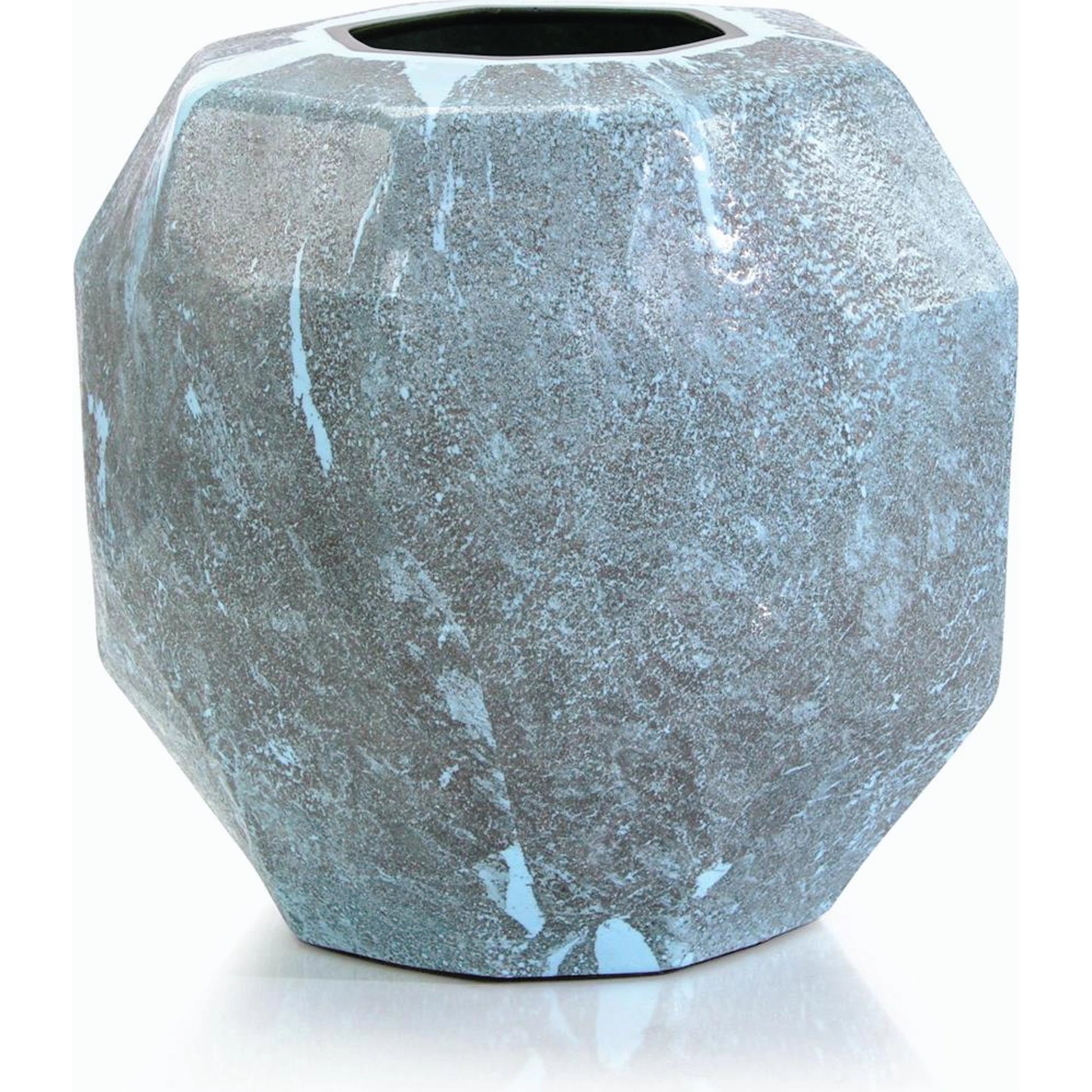 Facet Vase by John-Richard. Made from unique in a modern style.