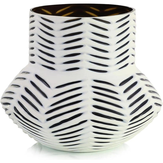 Vienna Vase by John-Richard in white, nickel. Made from unique in a unique style.