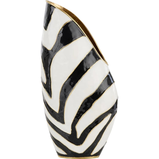 Origo Vase by John-Richard. Made from unique in a unique style.