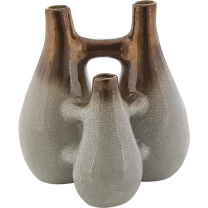 Triplet Vase by John-Richard. Made from unique in a unique style.