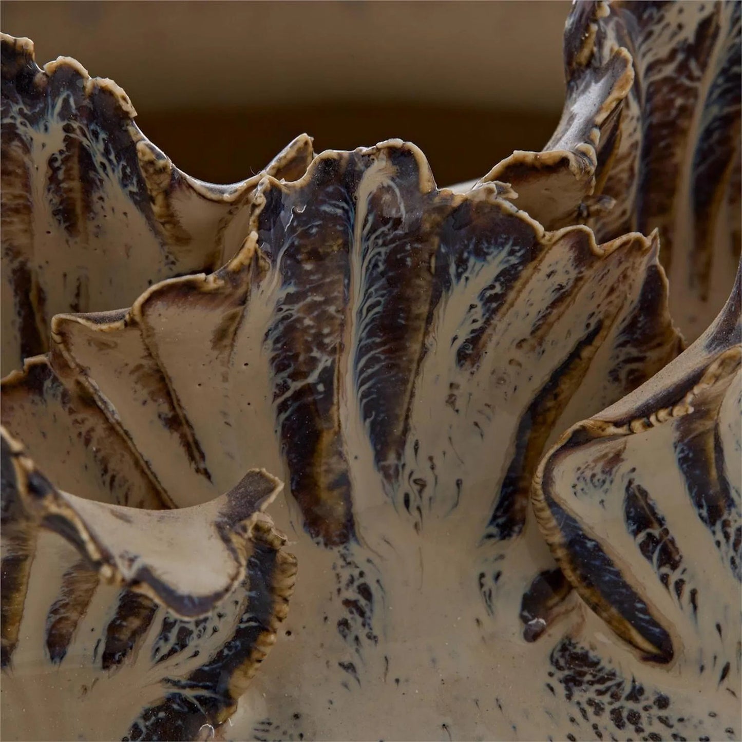 001 SI-2629476 | Unknown | Porcelain Leaves Vase by John-Richard. Made from unique in a unique style.