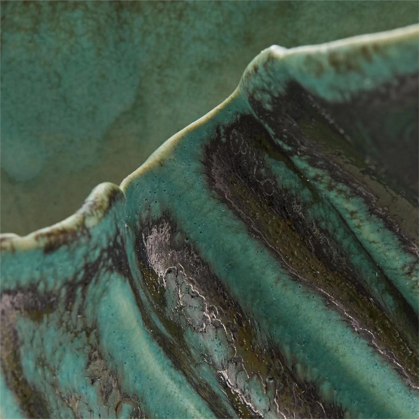 001 SI-2629635 | Unknown | Tidal Current Vase by John-Richard. Made from unique in a unique style.