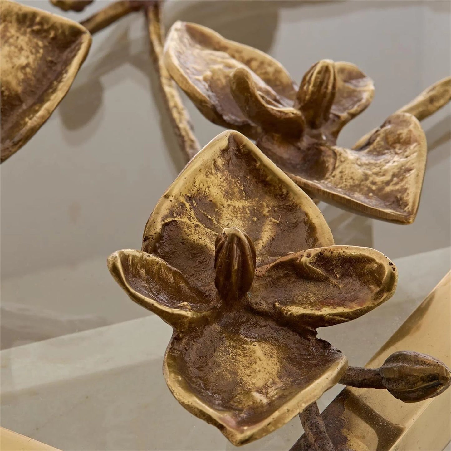 003 SI-2629386 | Closeup | Mirabelle Box by John-Richard. Made from unique in a unique style.
