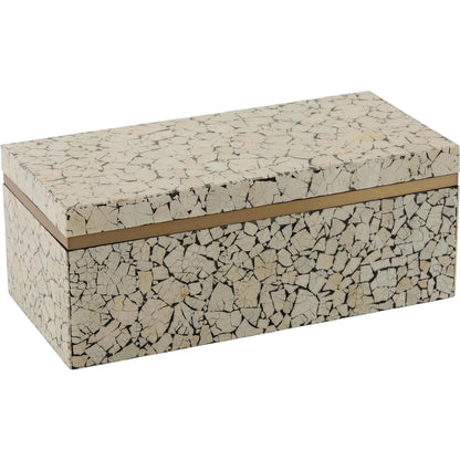 Farrow Box by John-Richard. Made from unique in a unique style.